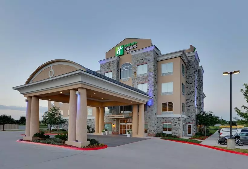 ホテル Holiday Inn Express & Suites San Antonio Brooks City Base, An Ihg