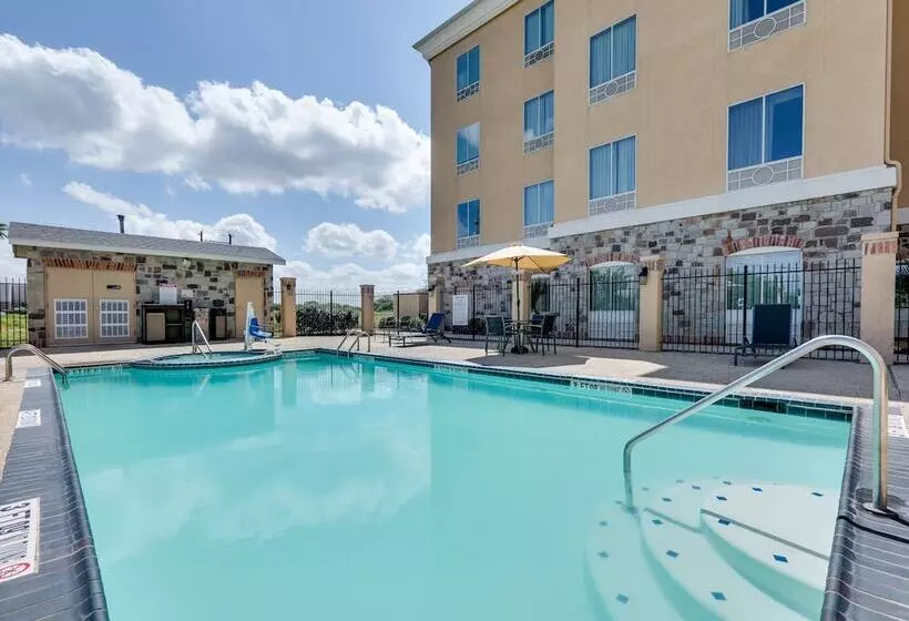 ホテル Holiday Inn Express & Suites San Antonio Brooks City Base, An Ihg