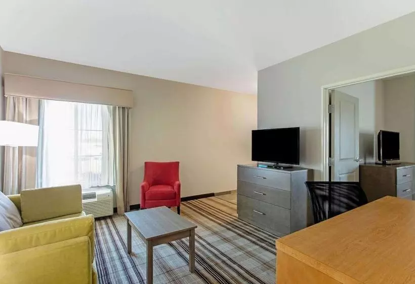 هتل La Quinta By Wyndham Paducah