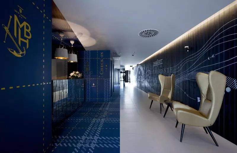 Hotel Macarico Beach