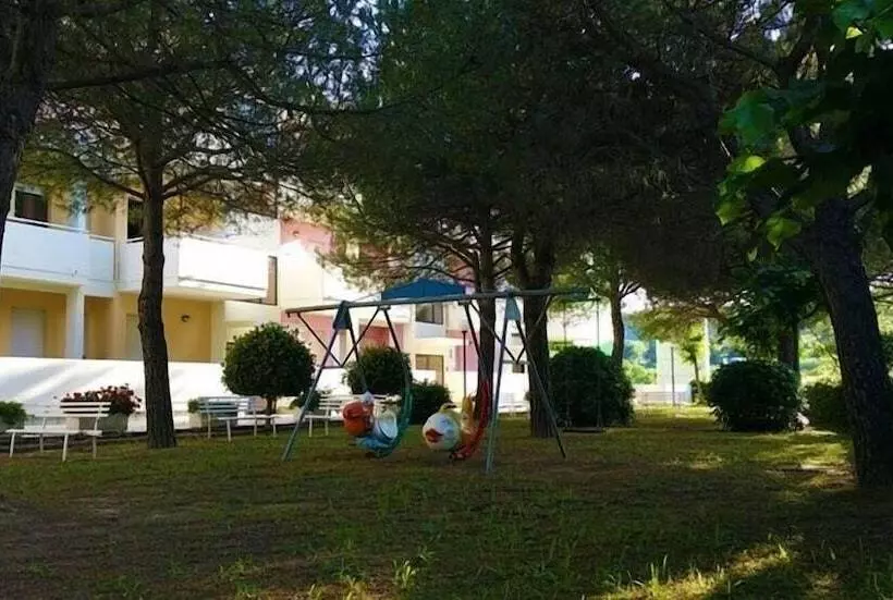 Отель Residence Club Azzurro