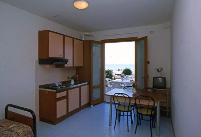 Отель Residence Club Azzurro