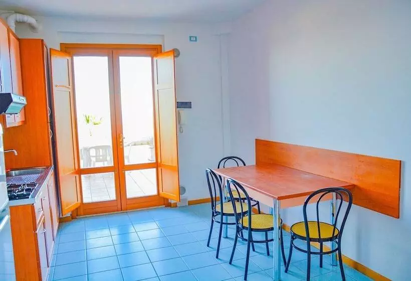 Отель Residence Club Azzurro