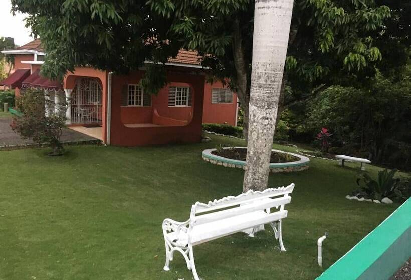 هتل Silver Creek Resort