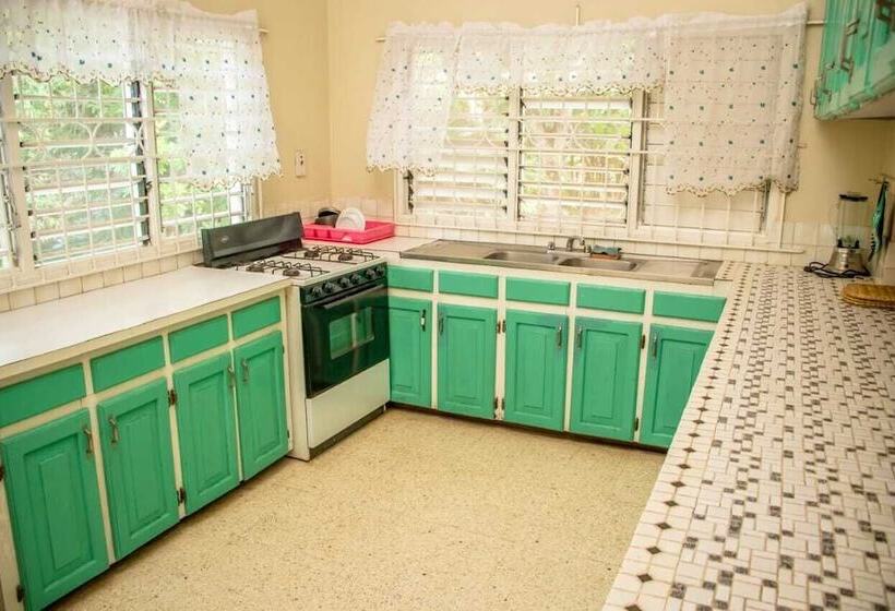 هتل Silver Creek Resort