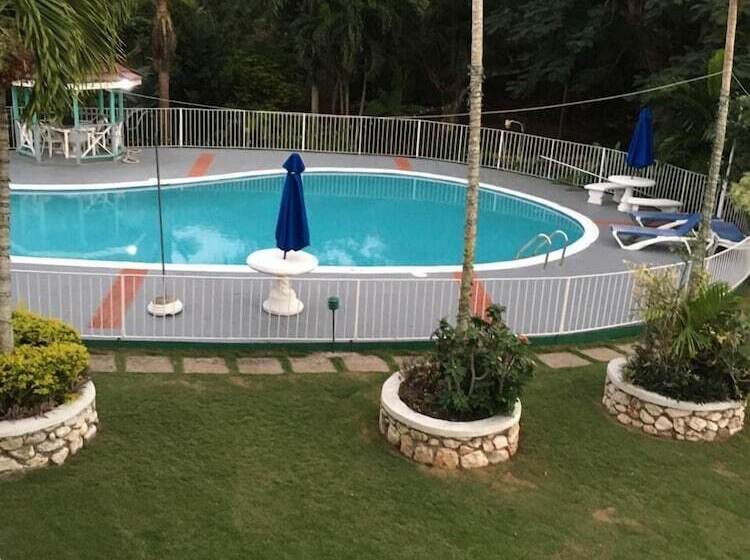 هتل Silver Creek Resort