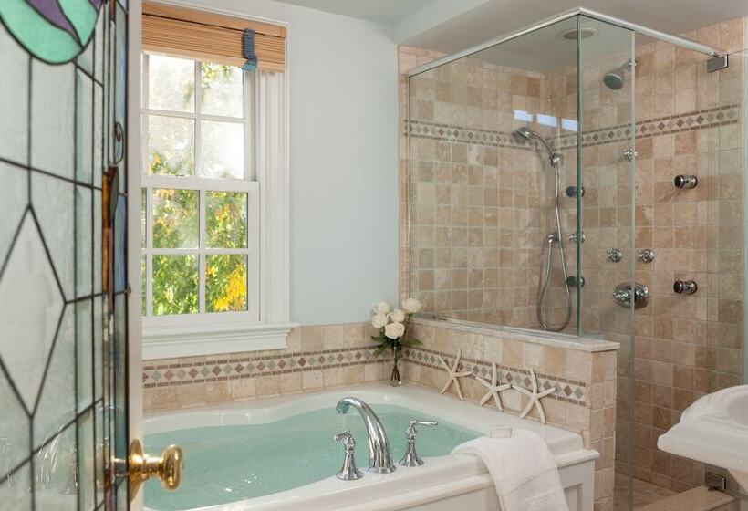 The Provincetown Hotel At Gabriel S