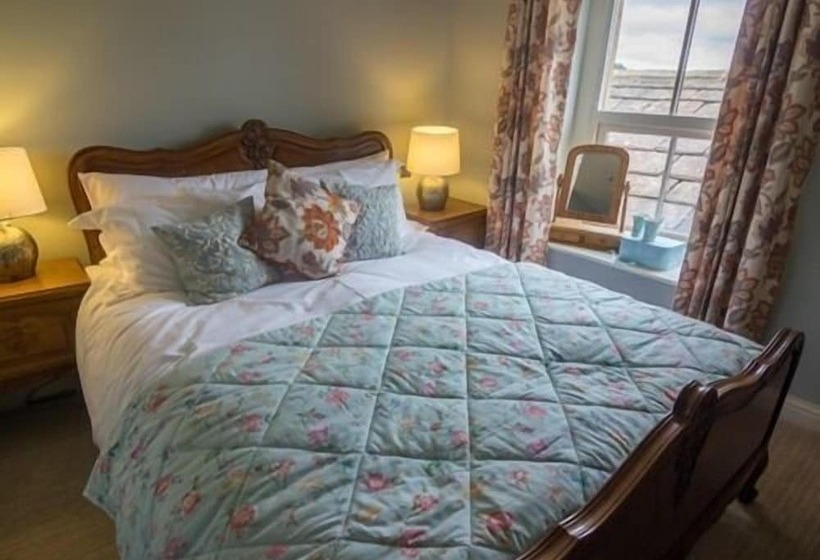 בית מלון כפרי The Red Pump Inn