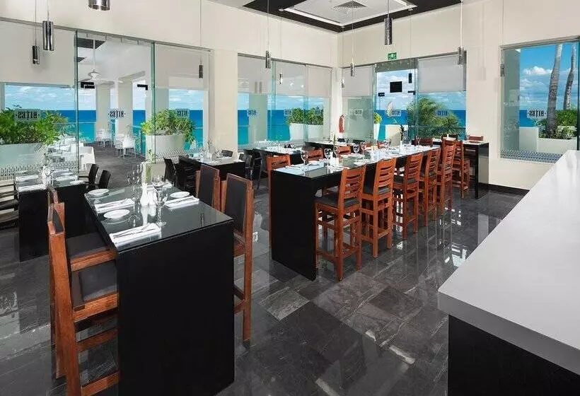 Resort Otel The Pyramid Cancun