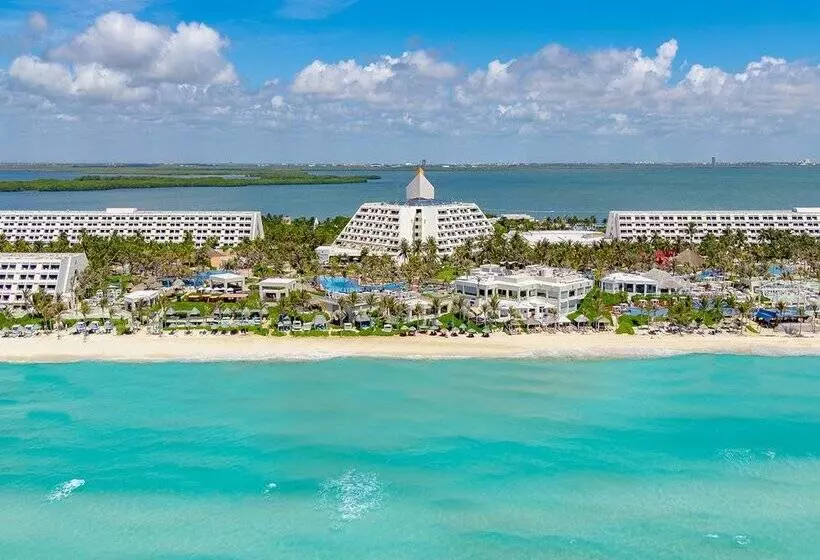 Resort Otel The Pyramid Cancun