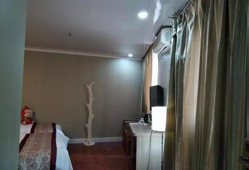 Shanghai Soho Bund International Youth Hostel