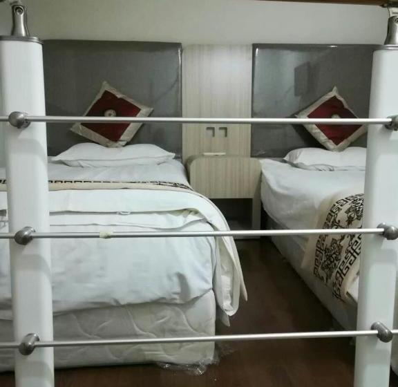 Shanghai Soho Bund International Youth Hostel