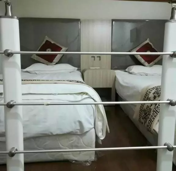 Shanghai Soho Bund International Youth Hostel