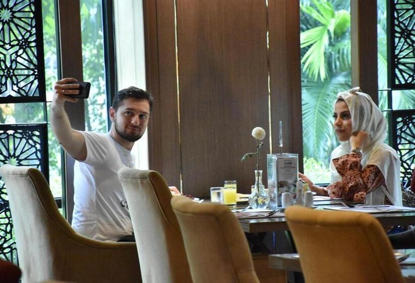 Al Meroz Hotel Bangkok The Leading Halal