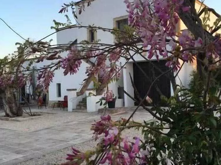 민박 Masseria Lama Di Coccaro