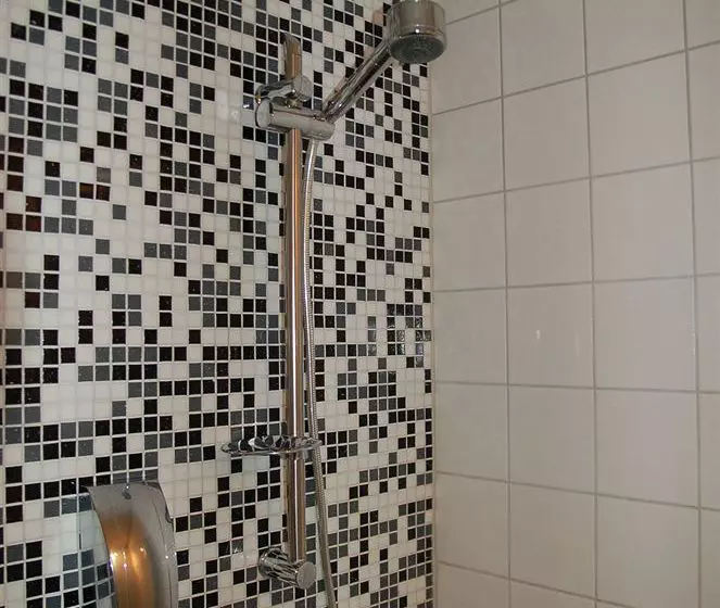 ホテル Bokloster Villal