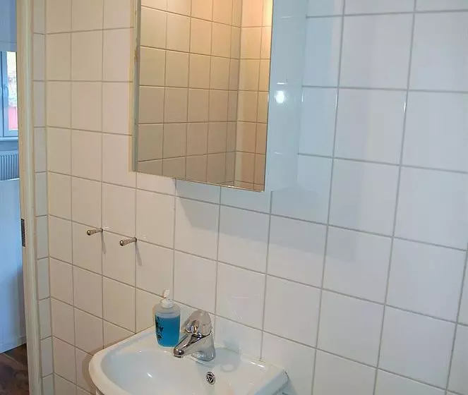 ホテル Bokloster Villal