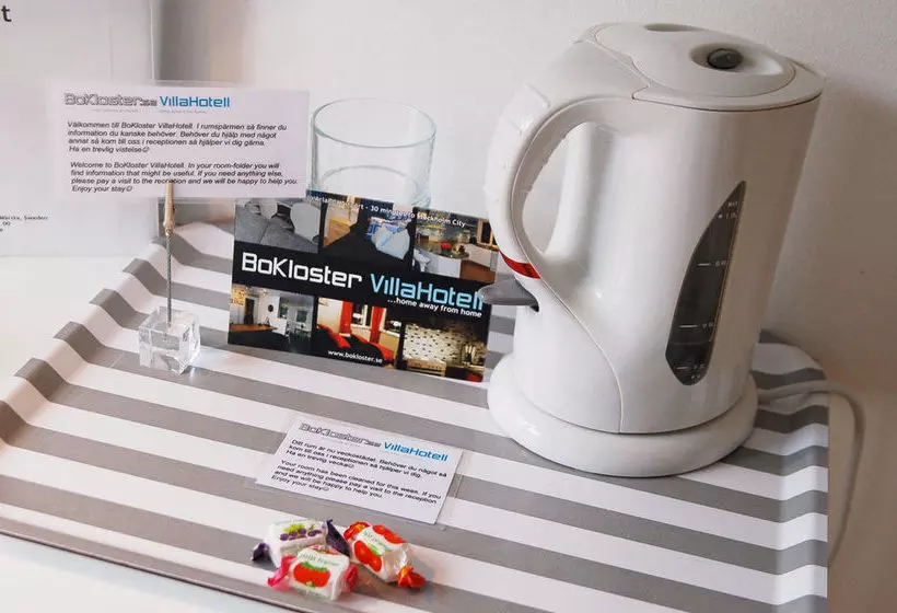 ホテル Bokloster Villal