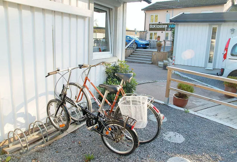 ホテル Bokloster Villal