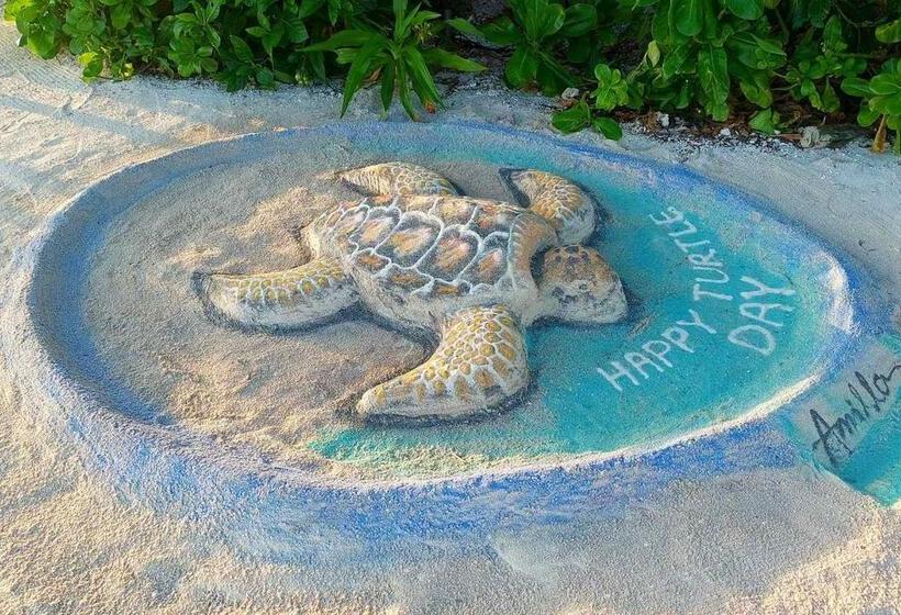 هتل Amilla Maldives