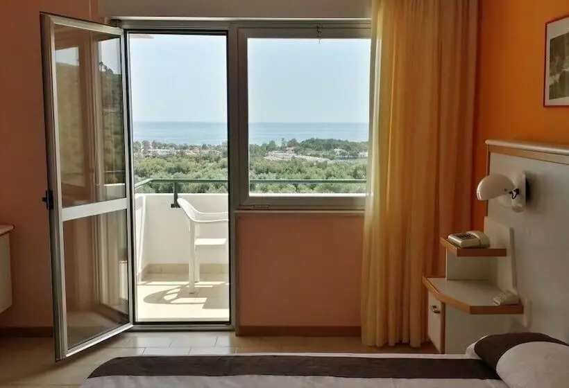 호텔 Centro Di Soggiorno Il Belvedere