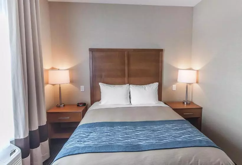 ホテル The Kanata Bonnyville