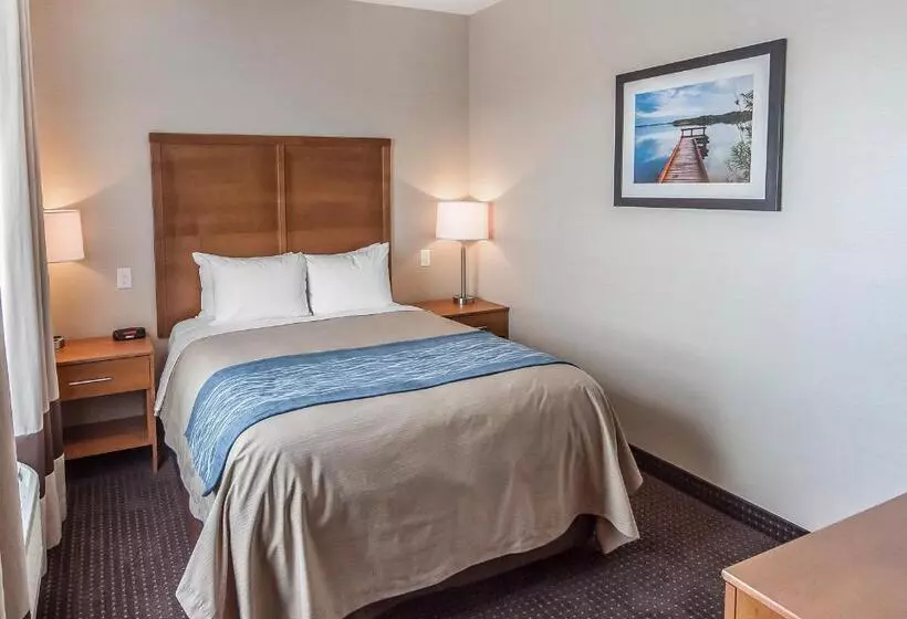 ホテル The Kanata Bonnyville