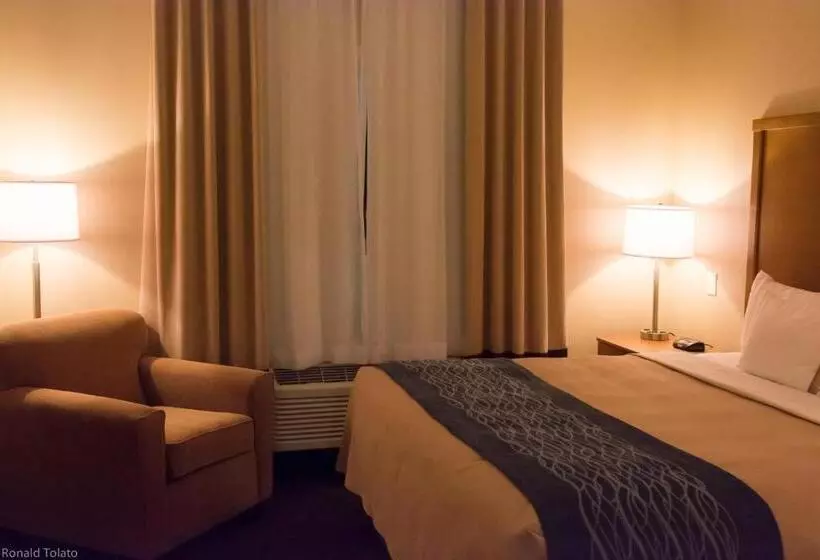 ホテル The Kanata Bonnyville