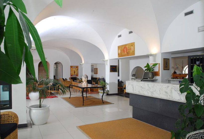 Grand Hotel Santa Domitilla