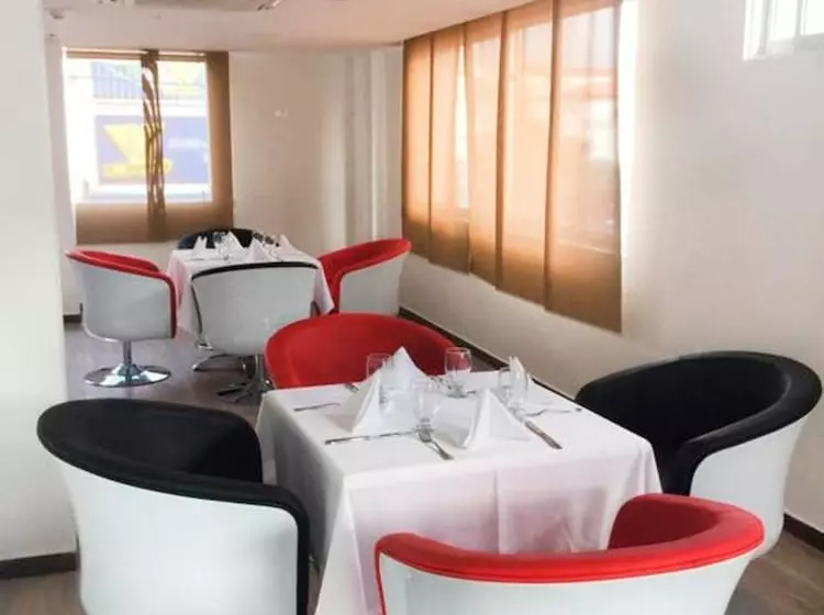 ホテル Hr Amada Cúcuta