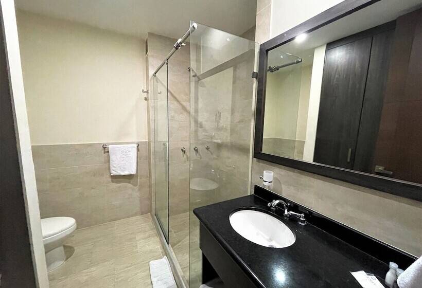 ホテル Hr Amada Cúcuta