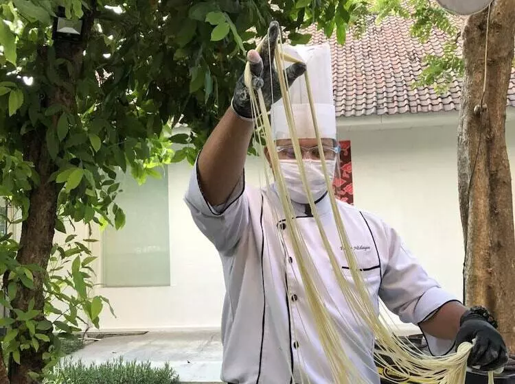 Metland Hotel Cirebon By Horison