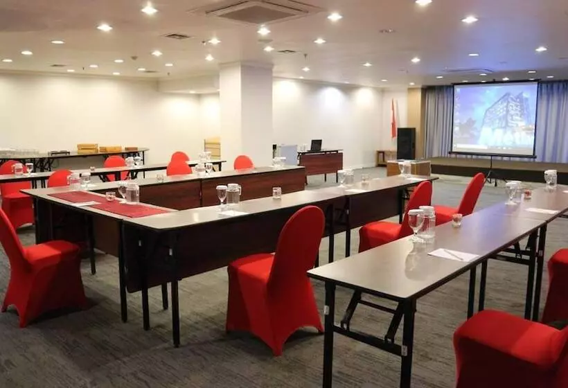 Metland Hotel Cirebon By Horison