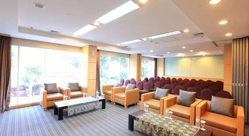 Metland Hotel Cirebon By Horison