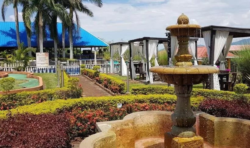 هتل San Antonio Del Cerro