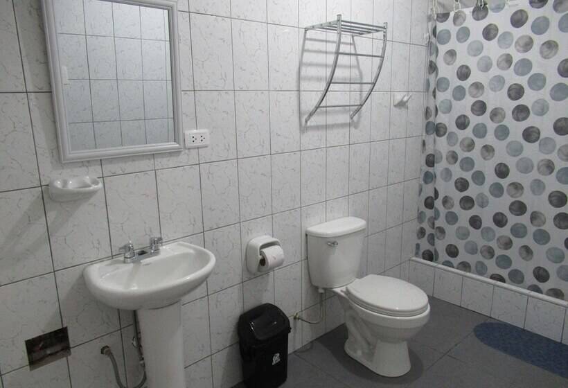 Kurmi Hostel Lima Airport