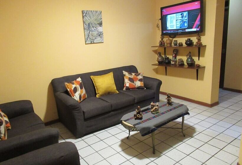 Kurmi Hostel Lima Airport