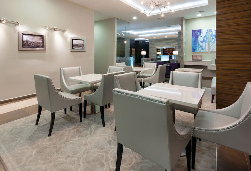 Hotel La Quinta By Wyndham Tegucigalpa