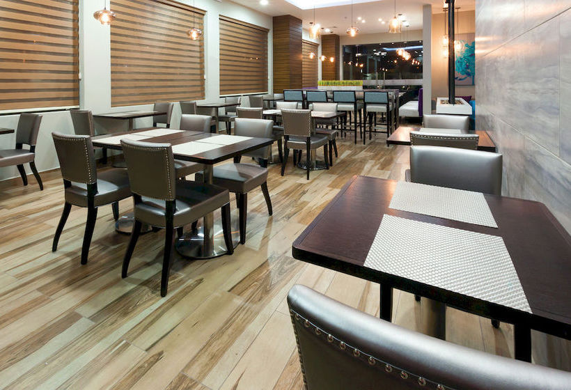 Hotel La Quinta By Wyndham Tegucigalpa