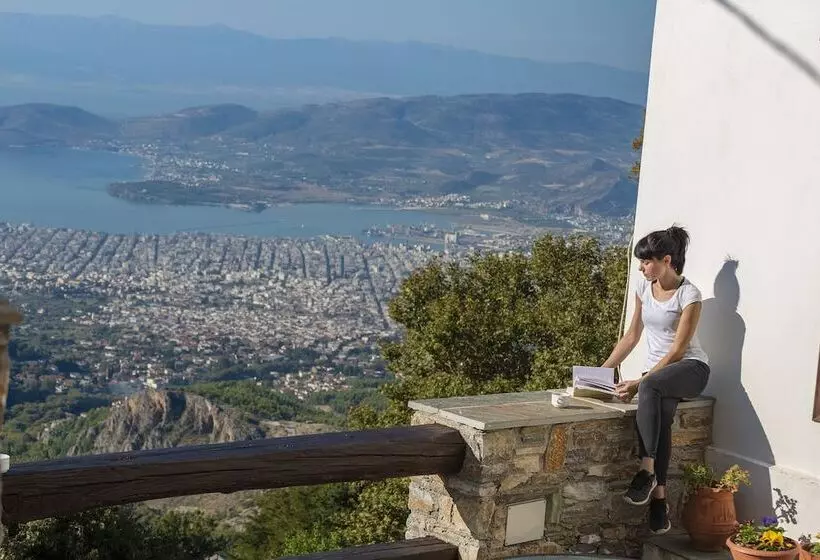 Melanthi Traditional