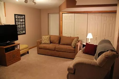 민박 The Marshall House