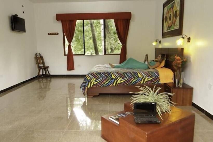 Pensionat Hostería D Carlos