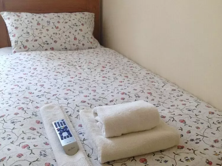 پانسیون Shrewsbury Lodge