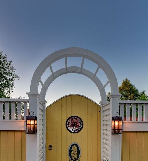 مبيت وإفطار Inn By The Bandstand