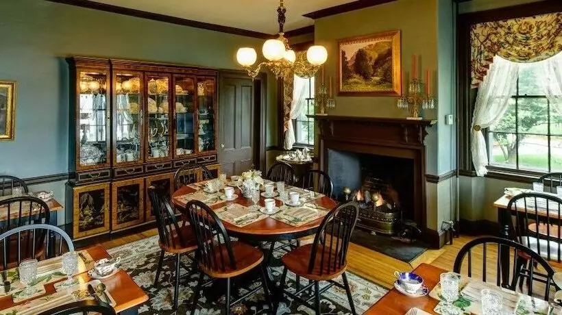 צימר Inn By The Bandstand