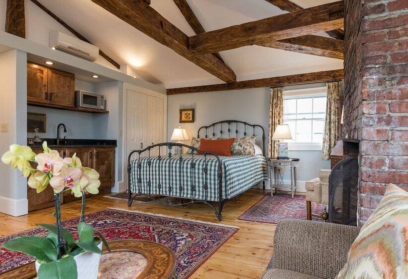 مبيت وإفطار Inn By The Bandstand