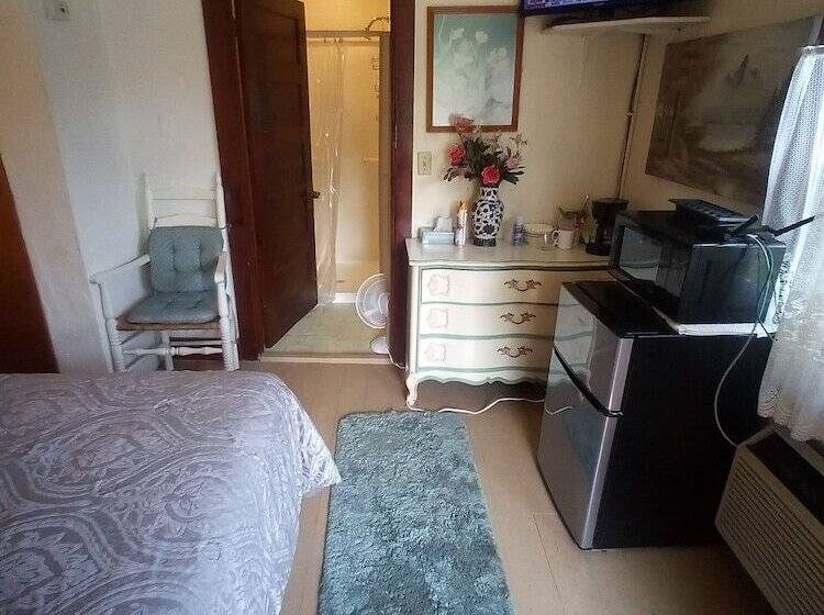 住宿加早餐  Sea Breeze Inn Beach Rentals