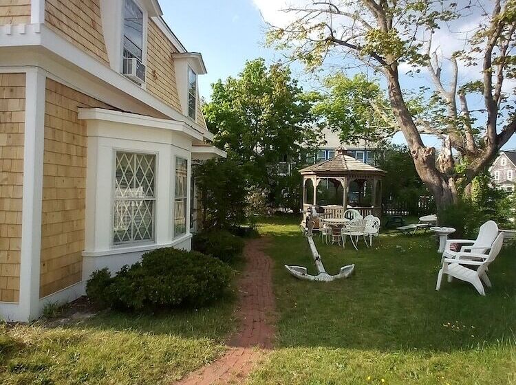 住宿加早餐  Sea Breeze Inn Beach Rentals