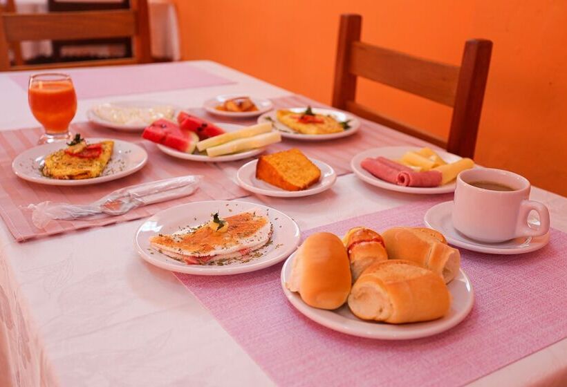 مسافرخانه Pousada Radiante