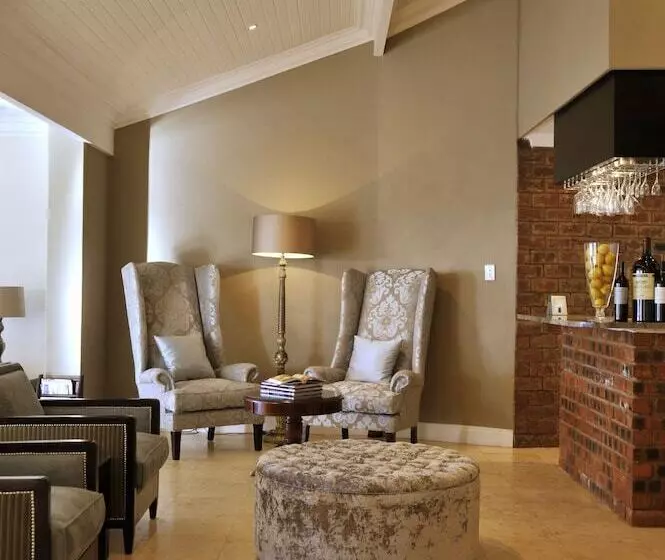 Hotelli 131 On Herbert Baker Boutique